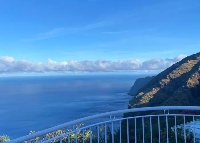The Sea View In Madeira - Casa Farol Fajã da Ovelha